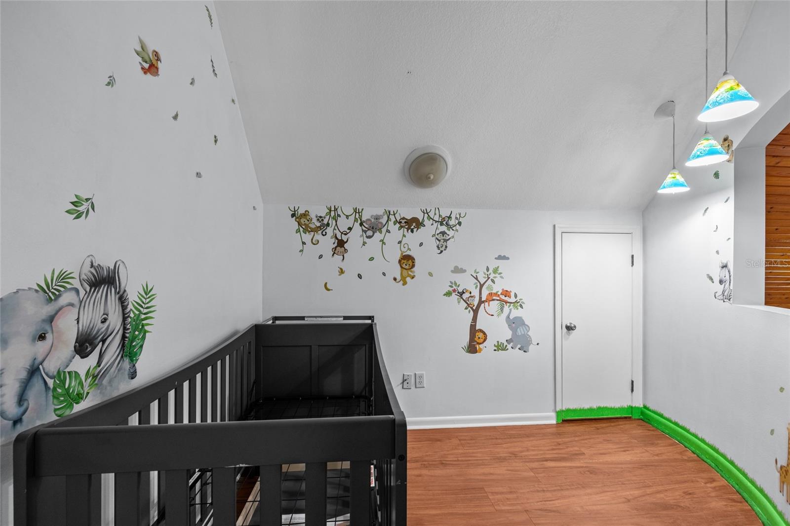 Image 17 of 38 For 9919 136th Street