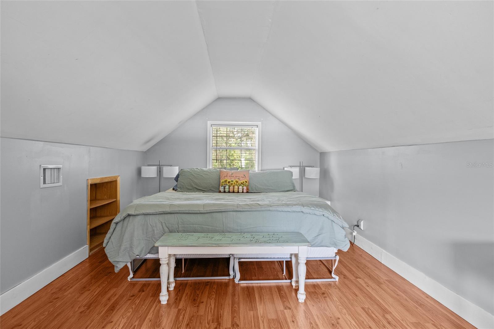Image 26 of 38 For 9919 136th Street