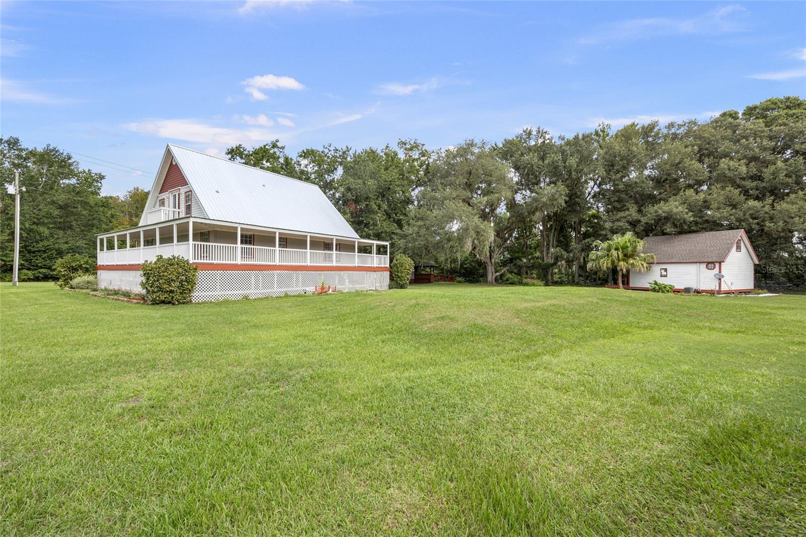 Image 6 of 38 For 9919 136th Street