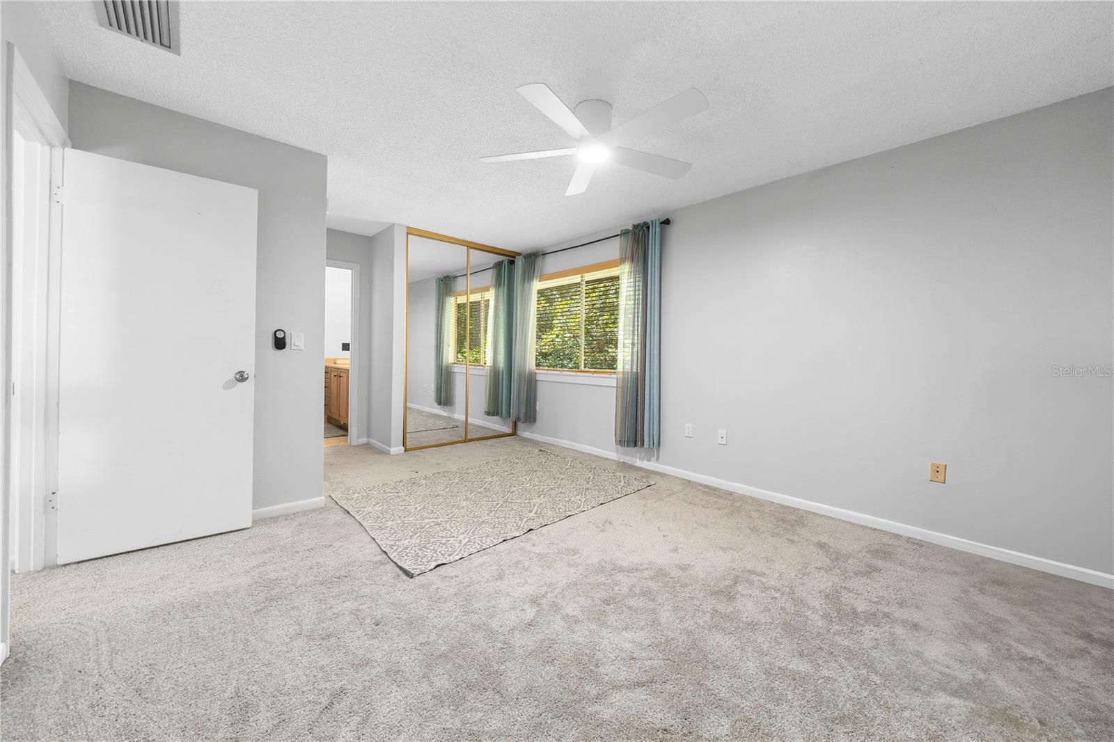 Image 15 of 37 For 2496 Forest Way