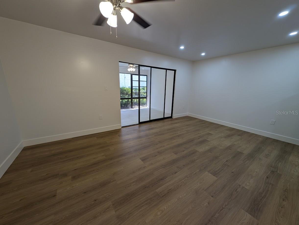 Image 10 of 28 For 2630 14th Drive 127