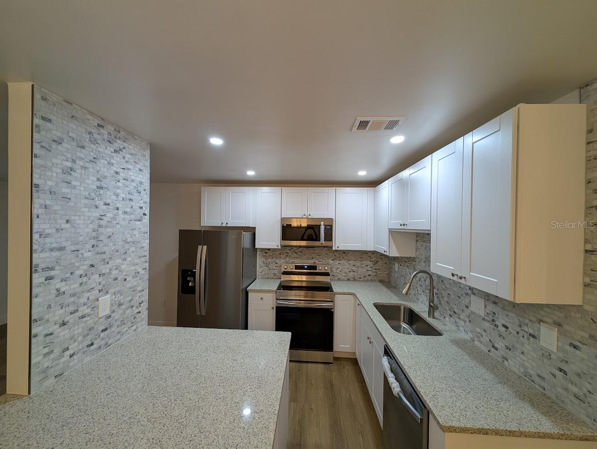 Image 7 of 28 For 2630 14th Drive 127