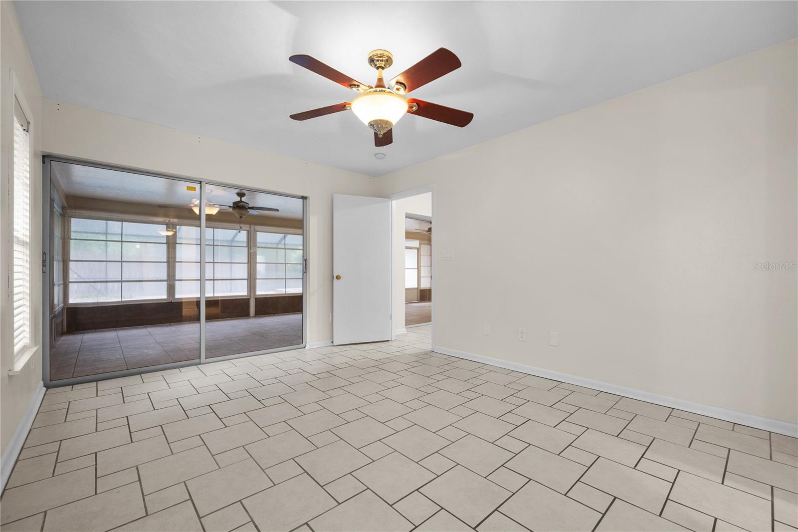 Image 12 of 35 For 2606 37th Terrace
