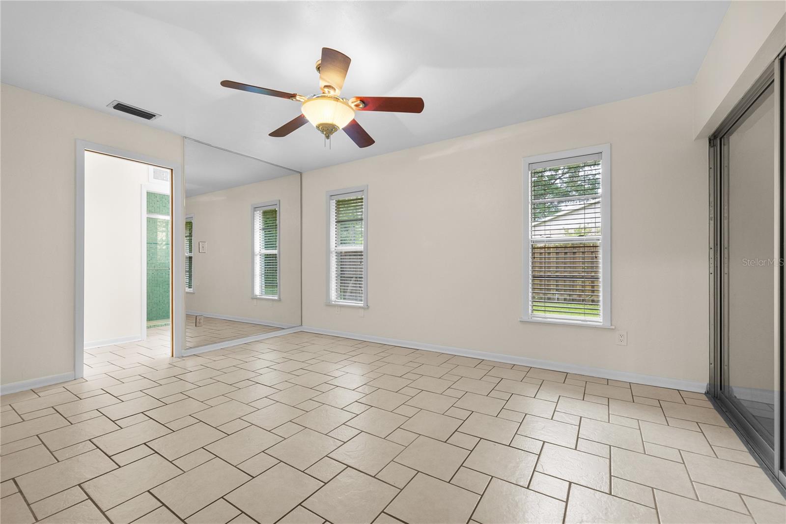Image 13 of 35 For 2606 37th Terrace