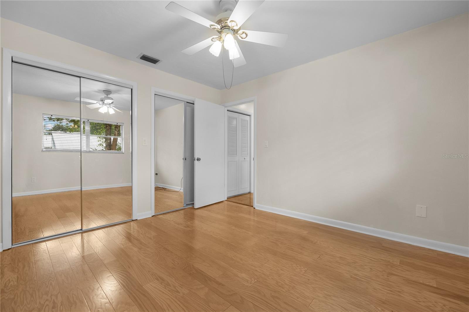 Image 16 of 35 For 2606 37th Terrace