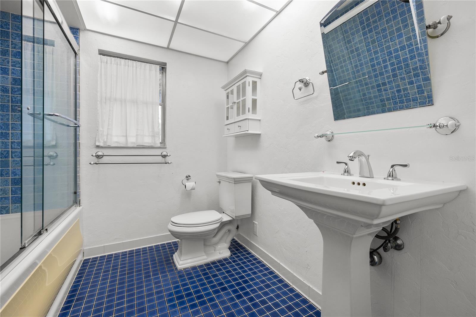 Image 18 of 35 For 2606 37th Terrace