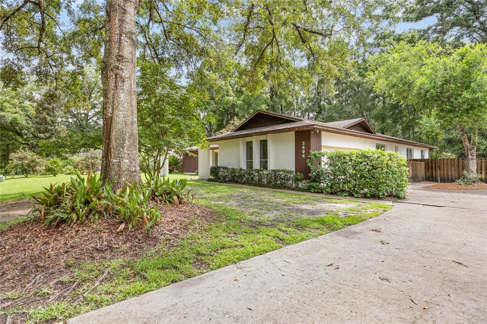 Image 32 of 35 For 2606 37th Terrace
