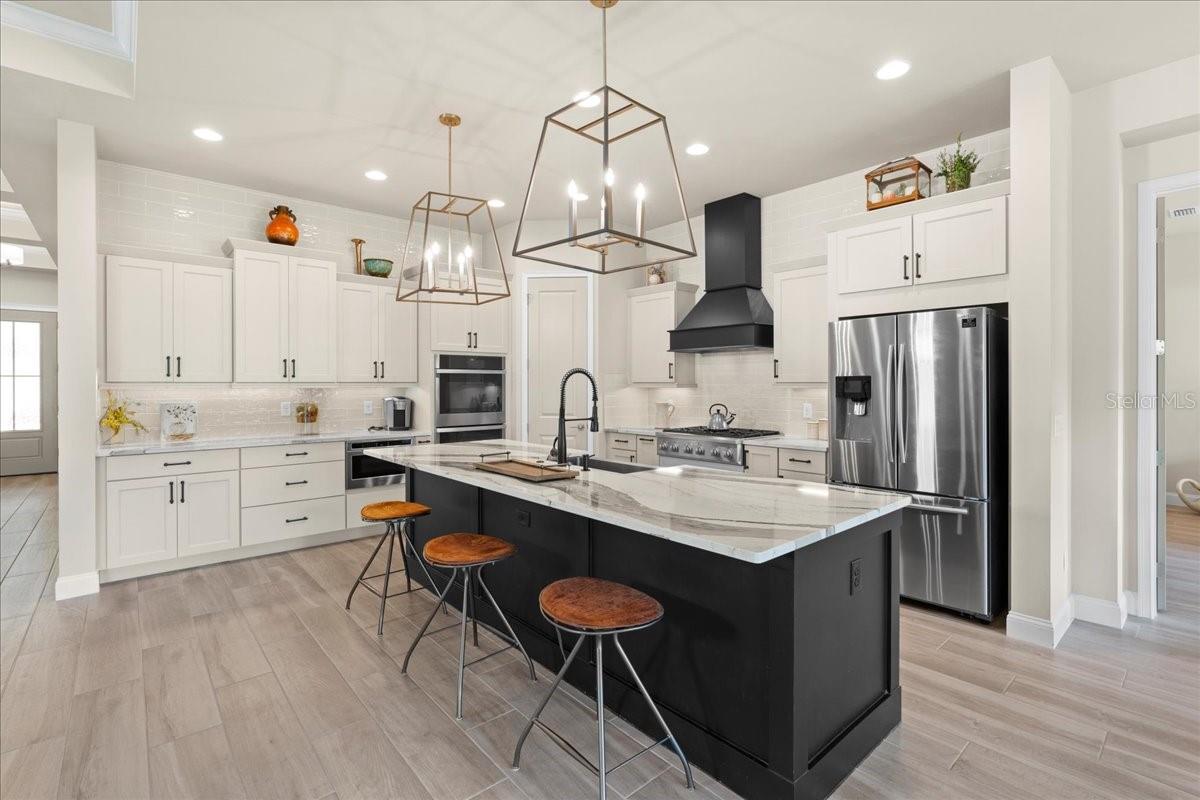 Image 11 of 49 For 11015 38th Boulevard