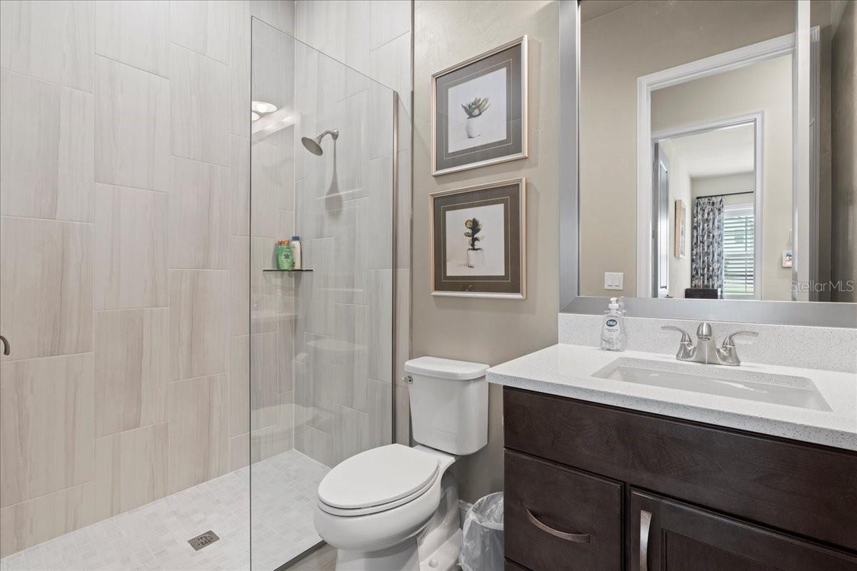 Image 33 of 49 For 11015 38th Boulevard