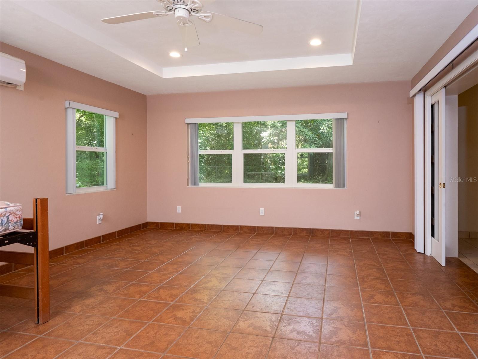 Image 14 of 33 For 223 29th Street