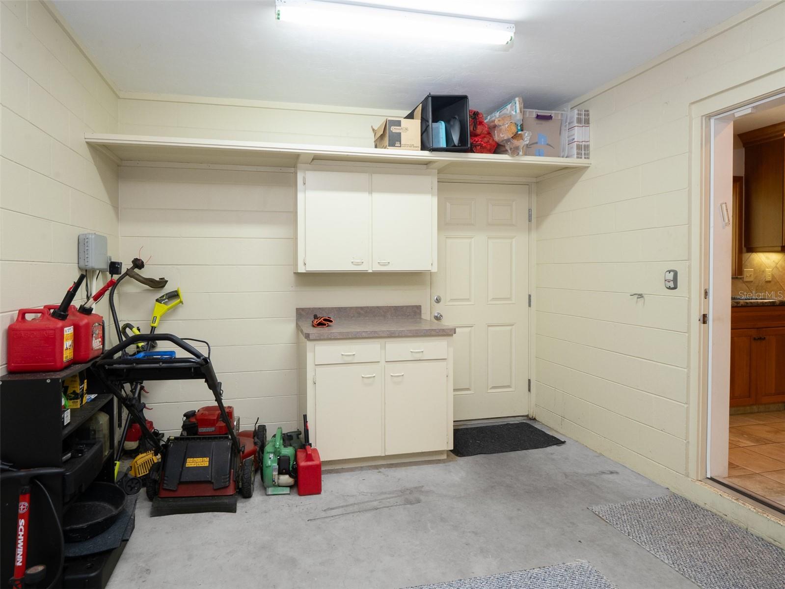 Image 22 of 33 For 223 29th Street