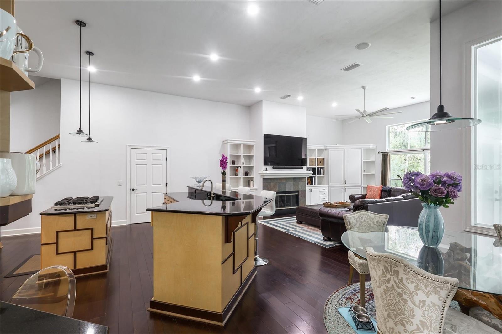 Image 10 of 36 For 6633 81st Boulevard