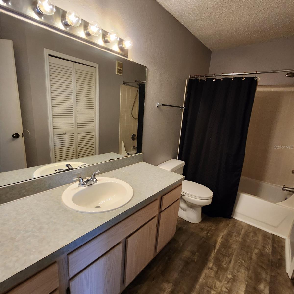 Image 14 of 35 For 3705 27th Street 1013
