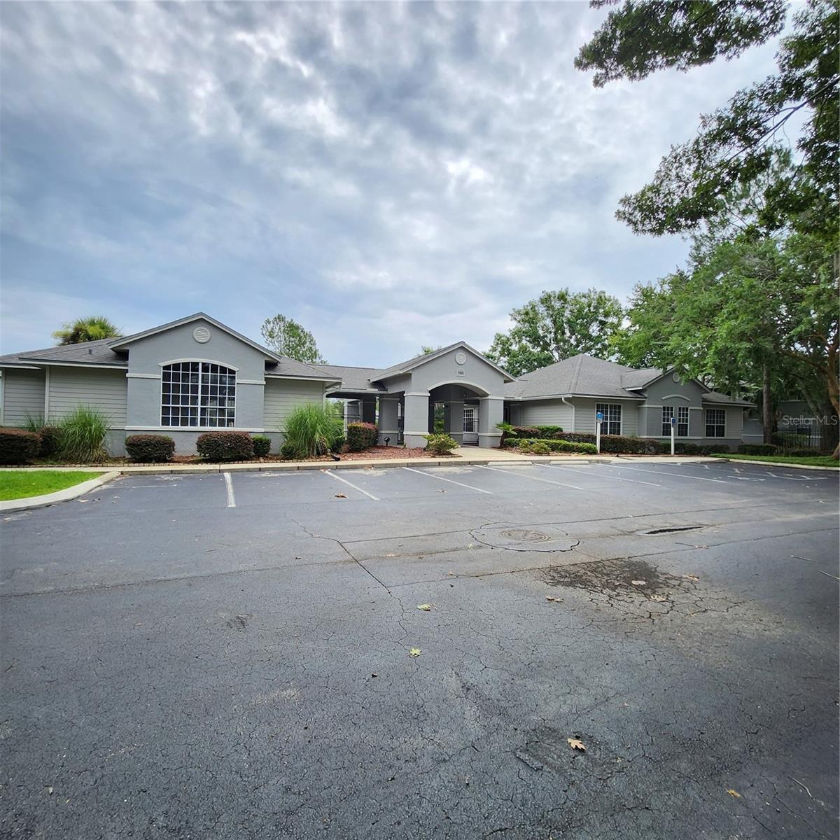 Image 18 of 35 For 3705 27th Street 1013