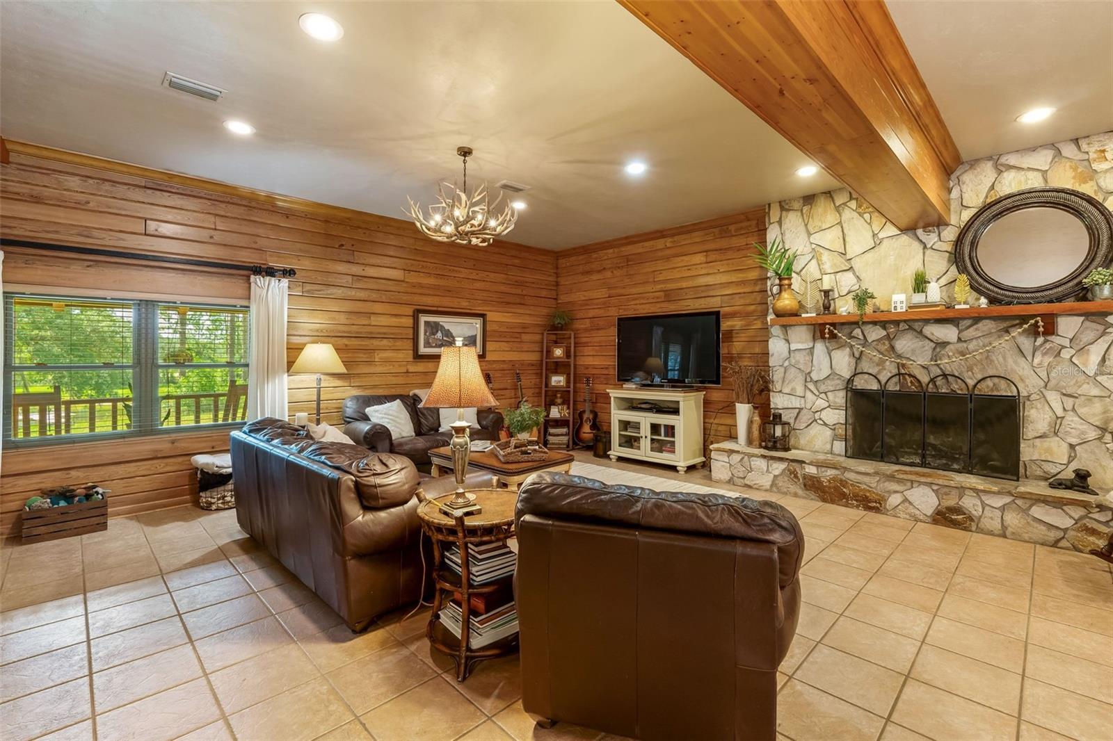 Image 16 of 75 For 3771 184th Street