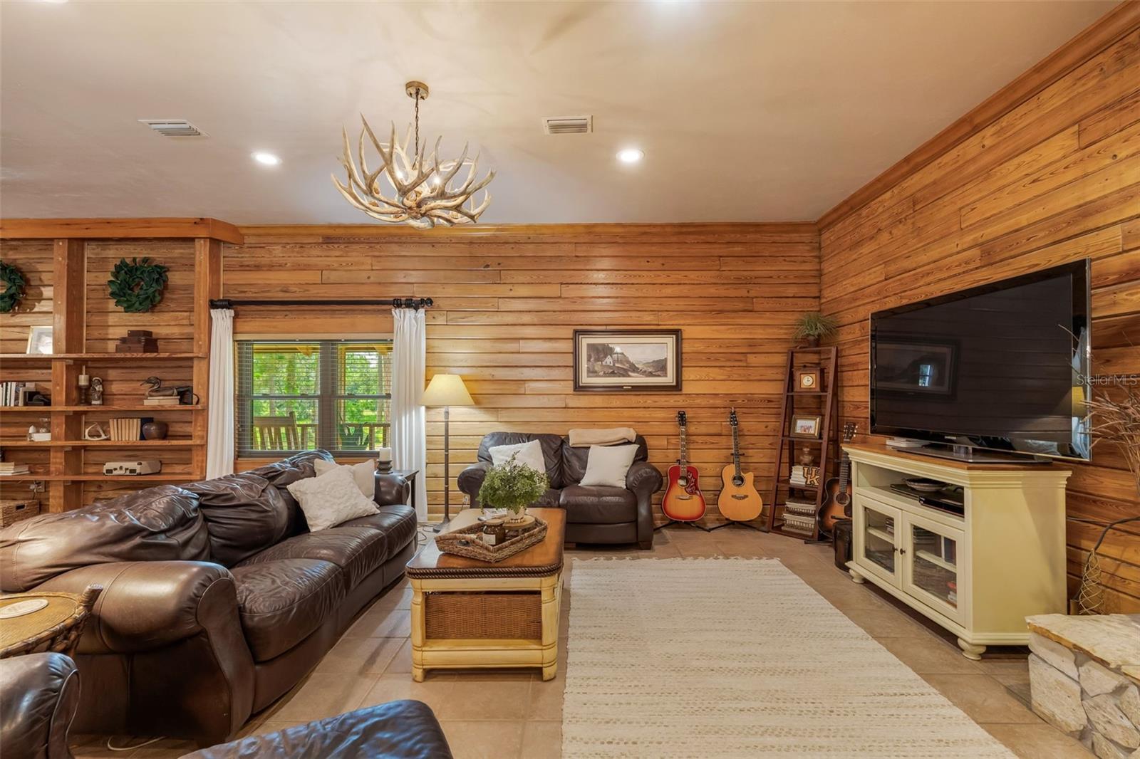 Image 18 of 75 For 3771 184th Street
