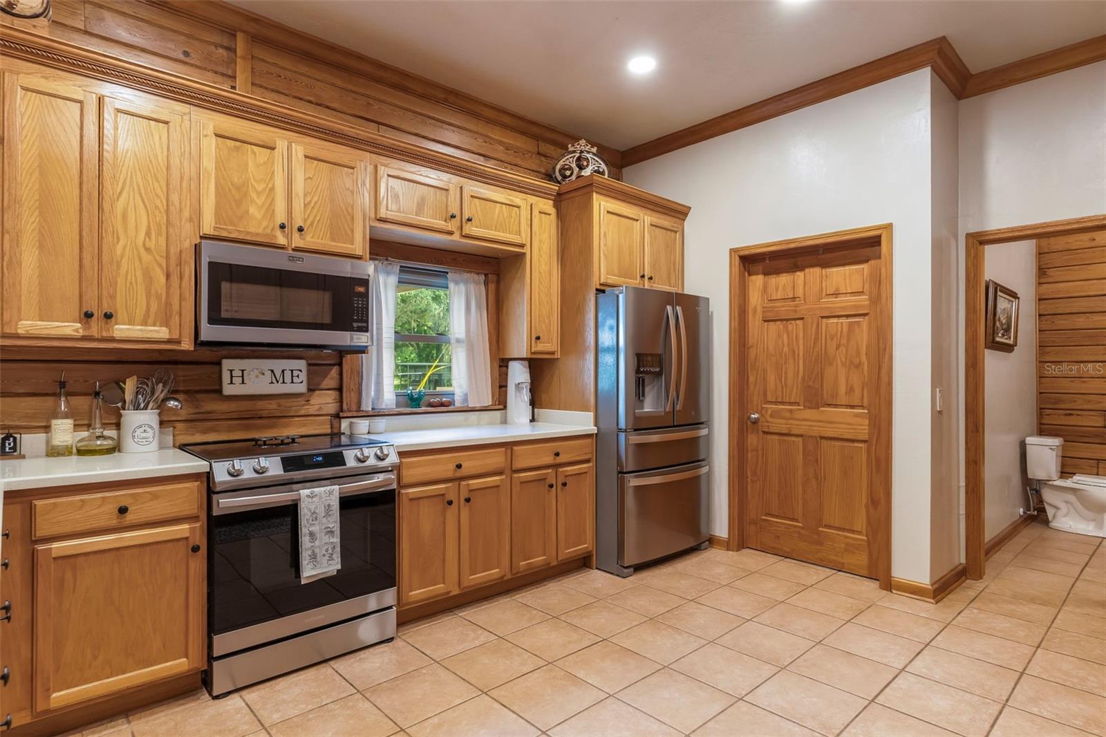 Image 20 of 75 For 3771 184th Street