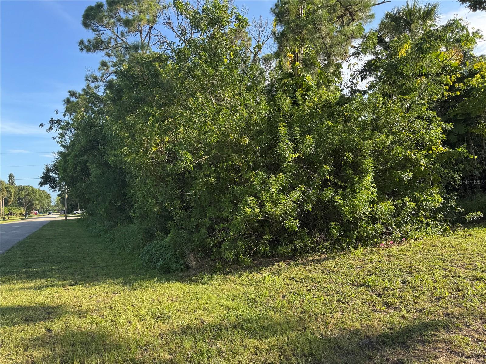 Image 2 of 4 For 4615 47th Court