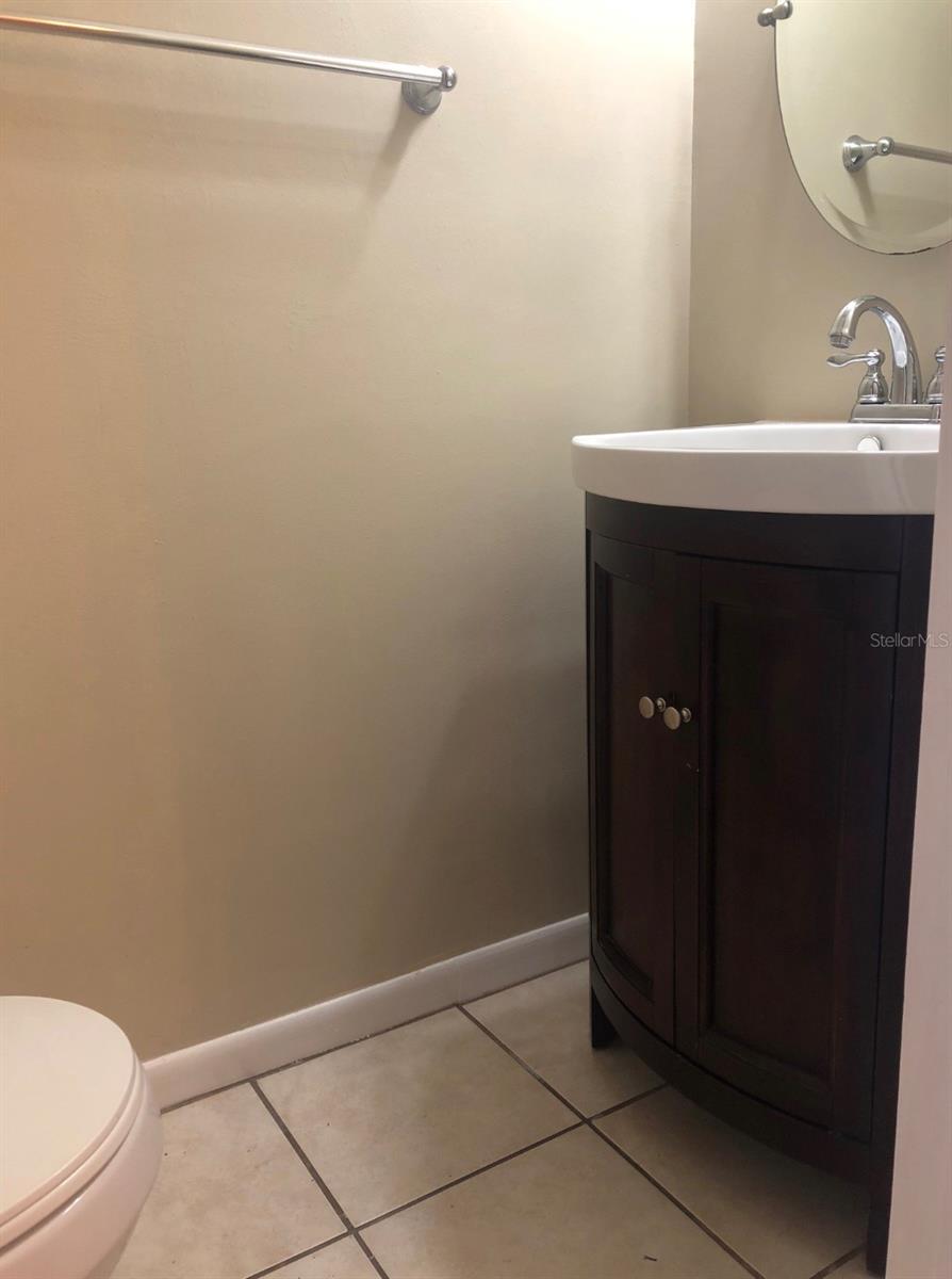 Image 10 of 11 For 2735 35th Place 403