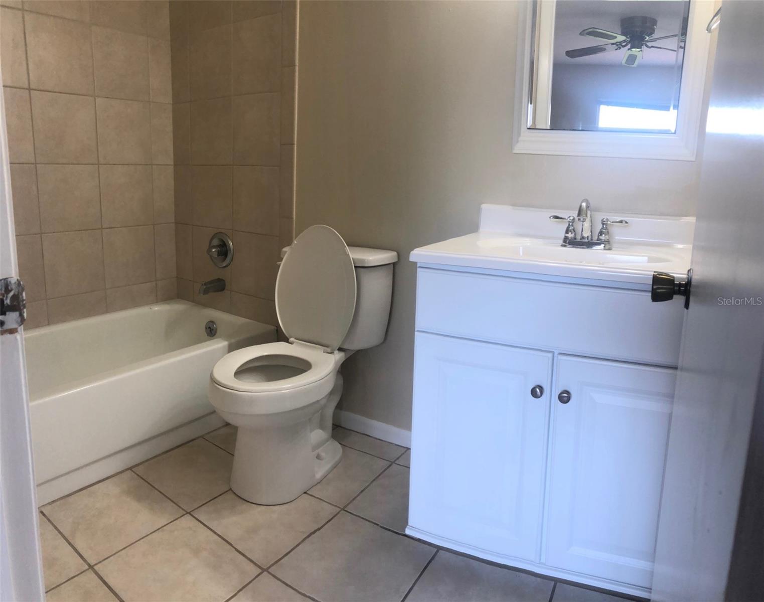 Image 8 of 11 For 2735 35th Place 403