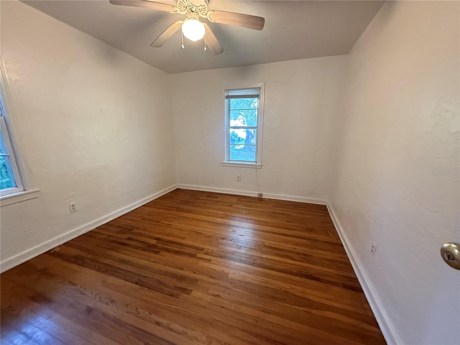 Image 12 of 14 For 403 25th Street