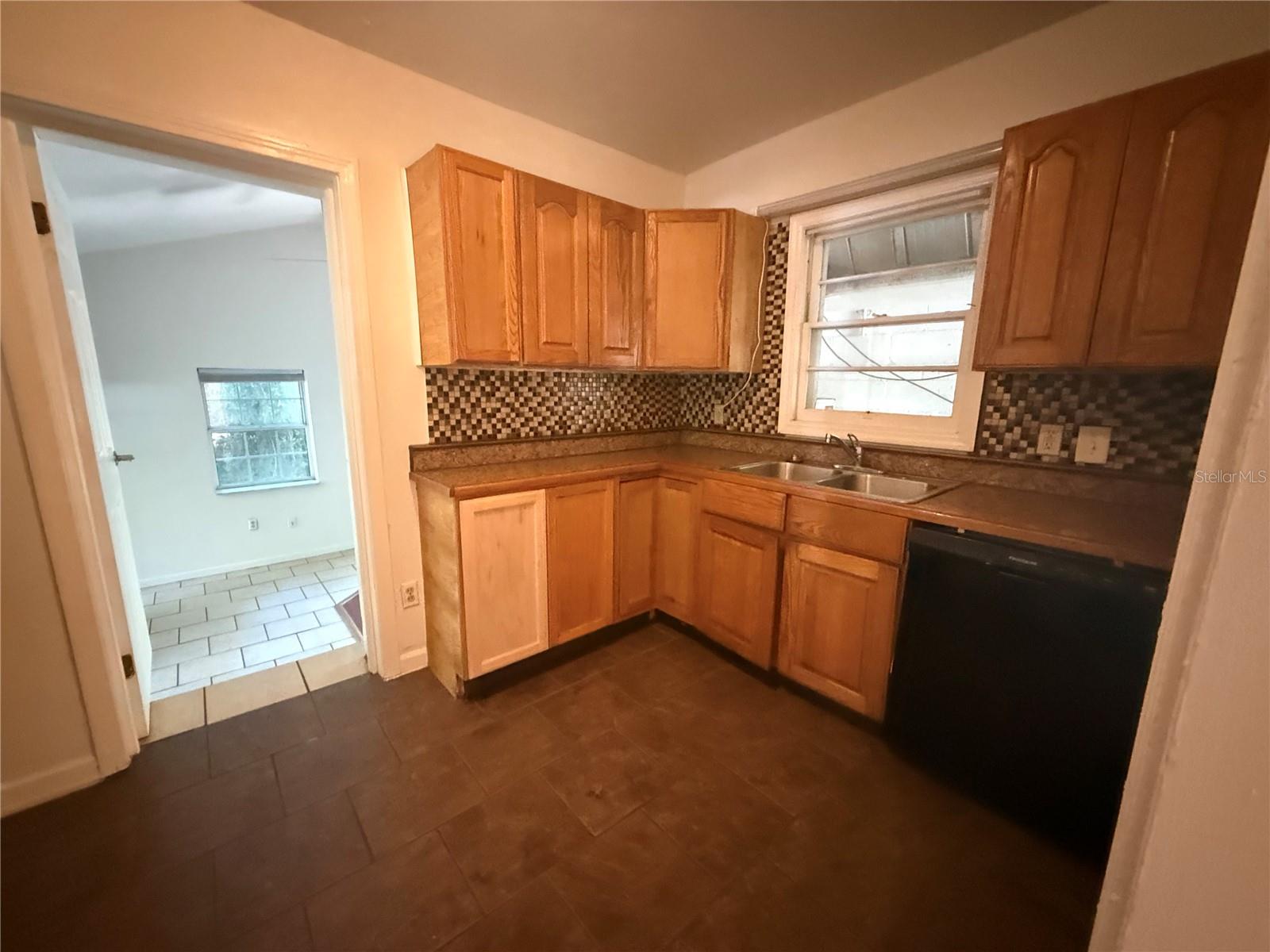 Image 5 of 14 For 403 25th Street