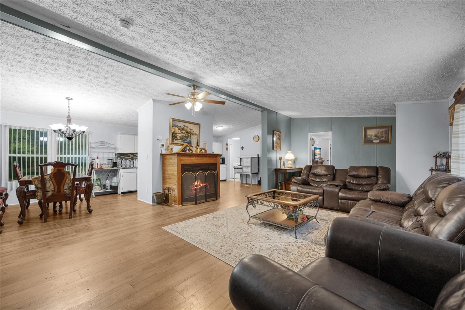 Image 14 of 34 For 670 Bethlehem Avenue