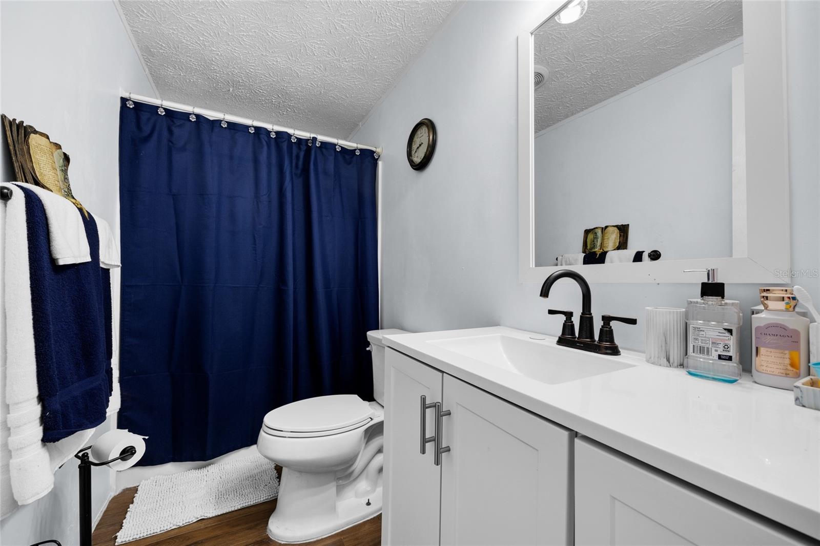 Image 24 of 34 For 670 Bethlehem Avenue