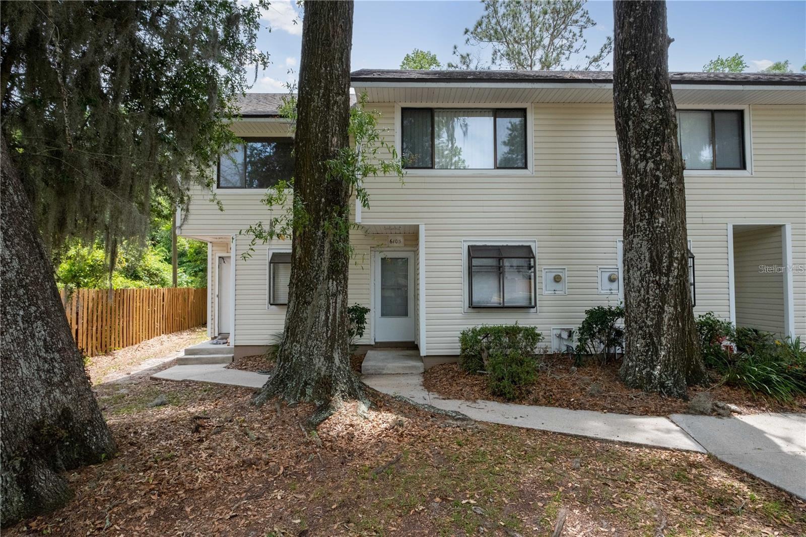 Image 3 of 24 For 6105 8th Lane