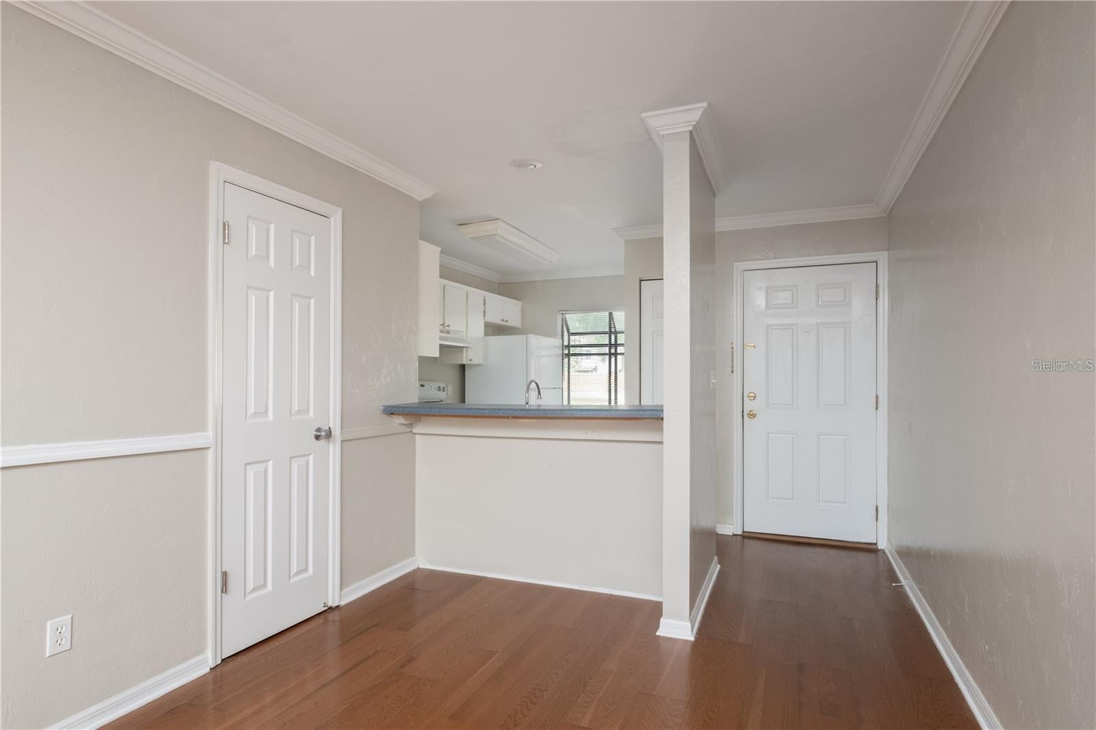 Image 7 of 24 For 6105 8th Lane