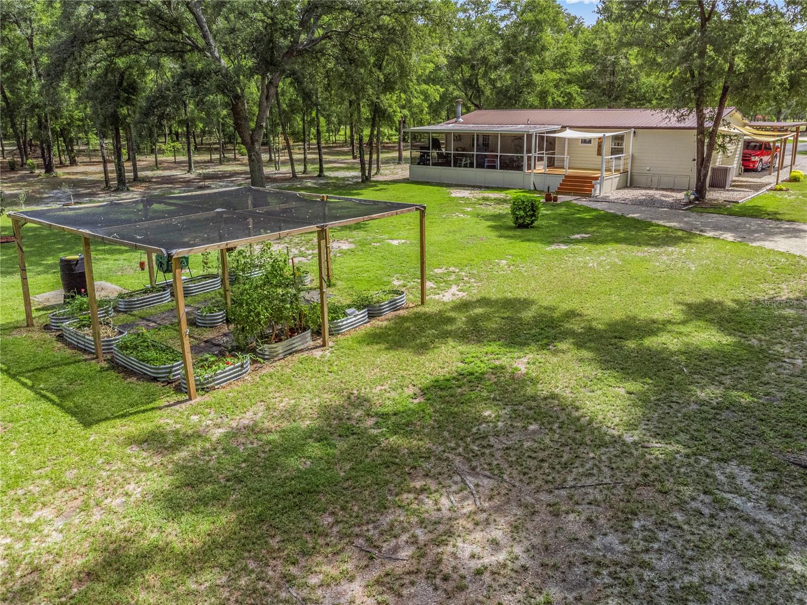 Image 7 of 49 For 5669 48th Court