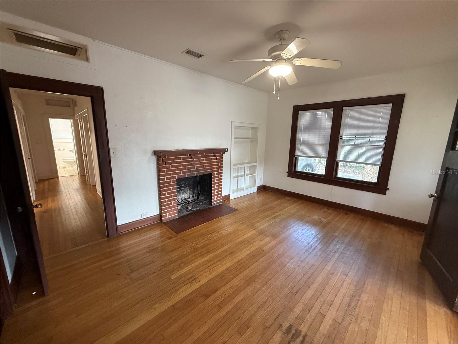 Image 5 of 15 For 113 11th Street