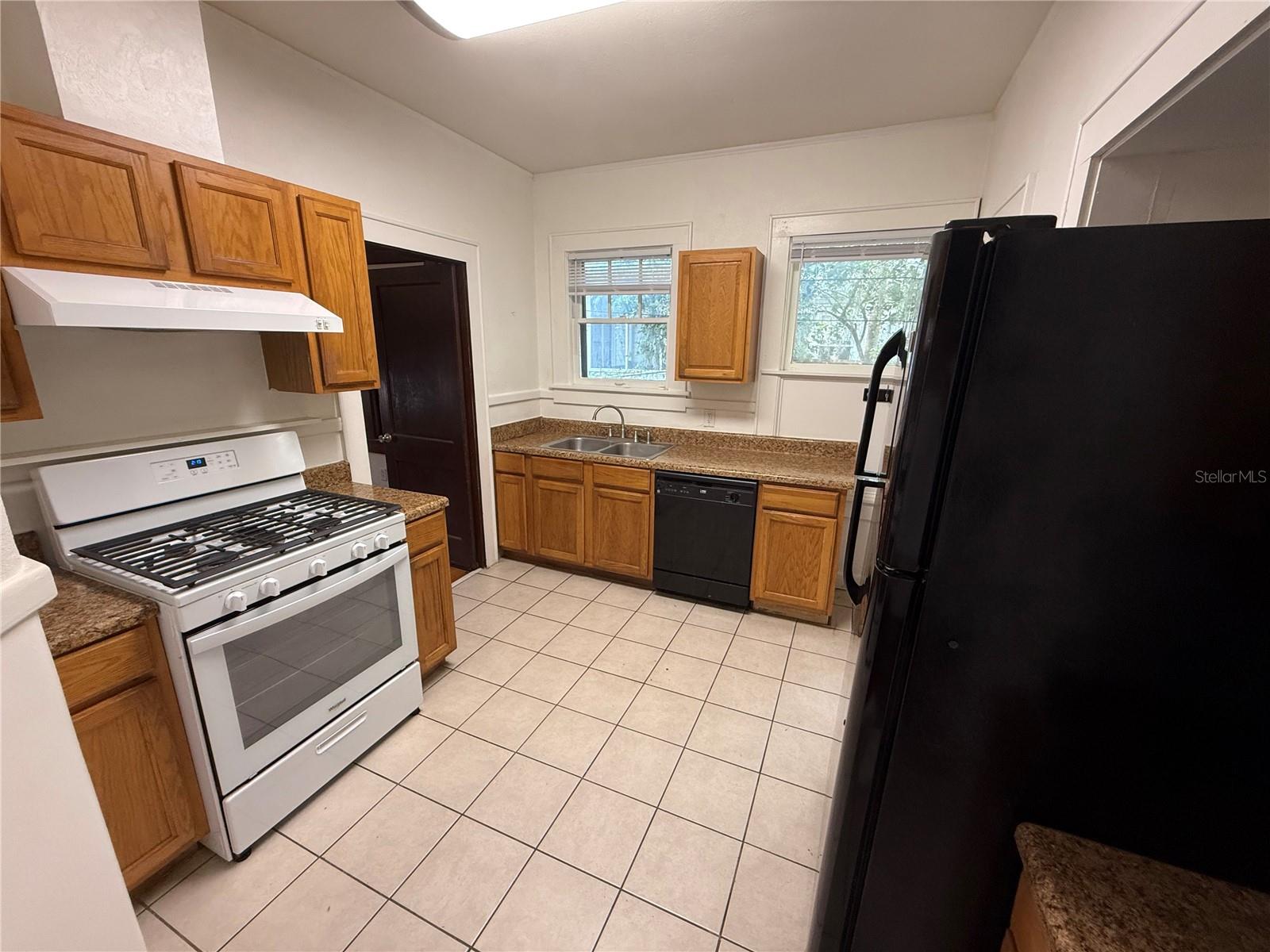 Image 9 of 15 For 113 11th Street
