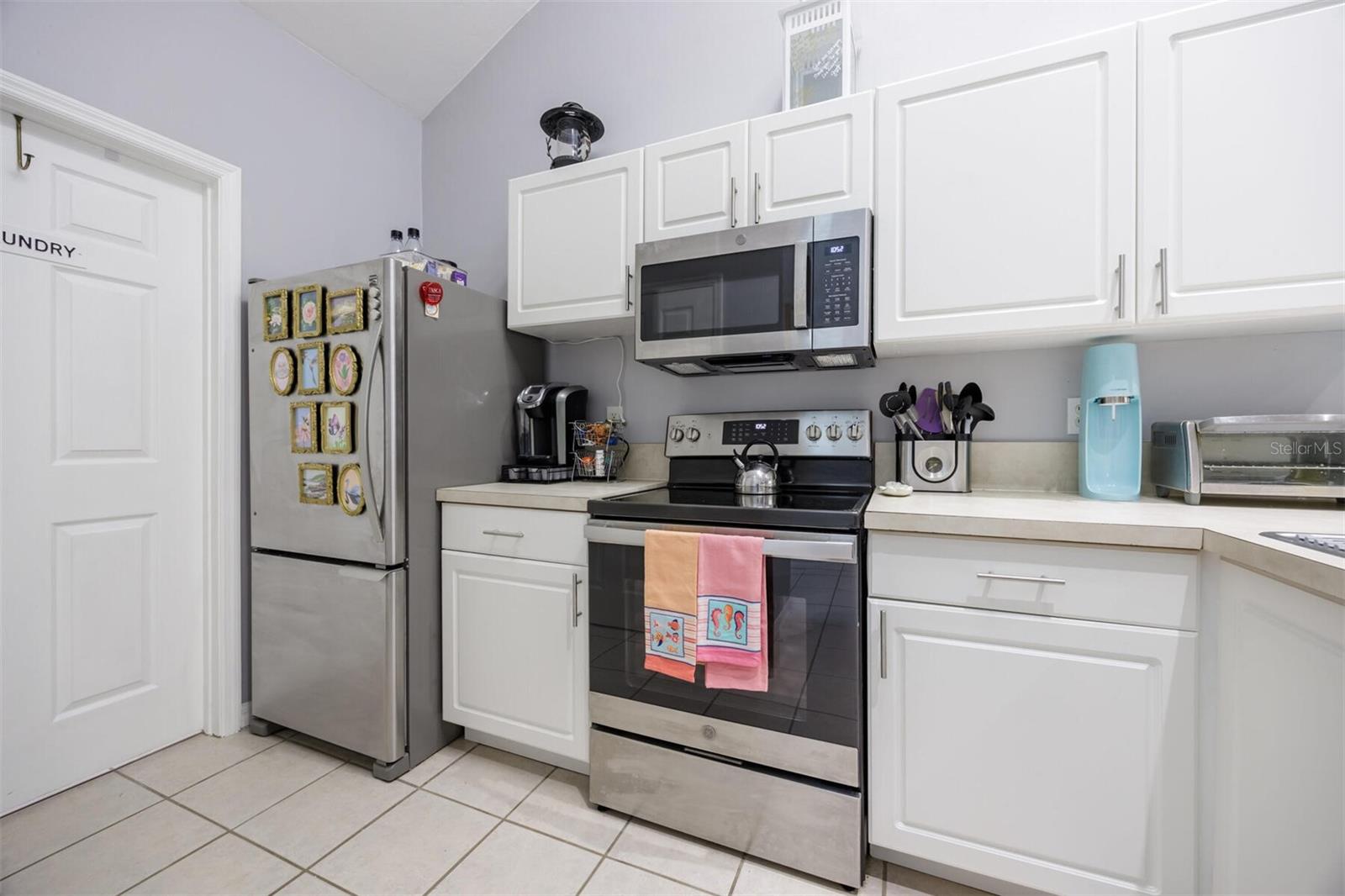 Image 7 of 54 For 13200 Newberry Road C13