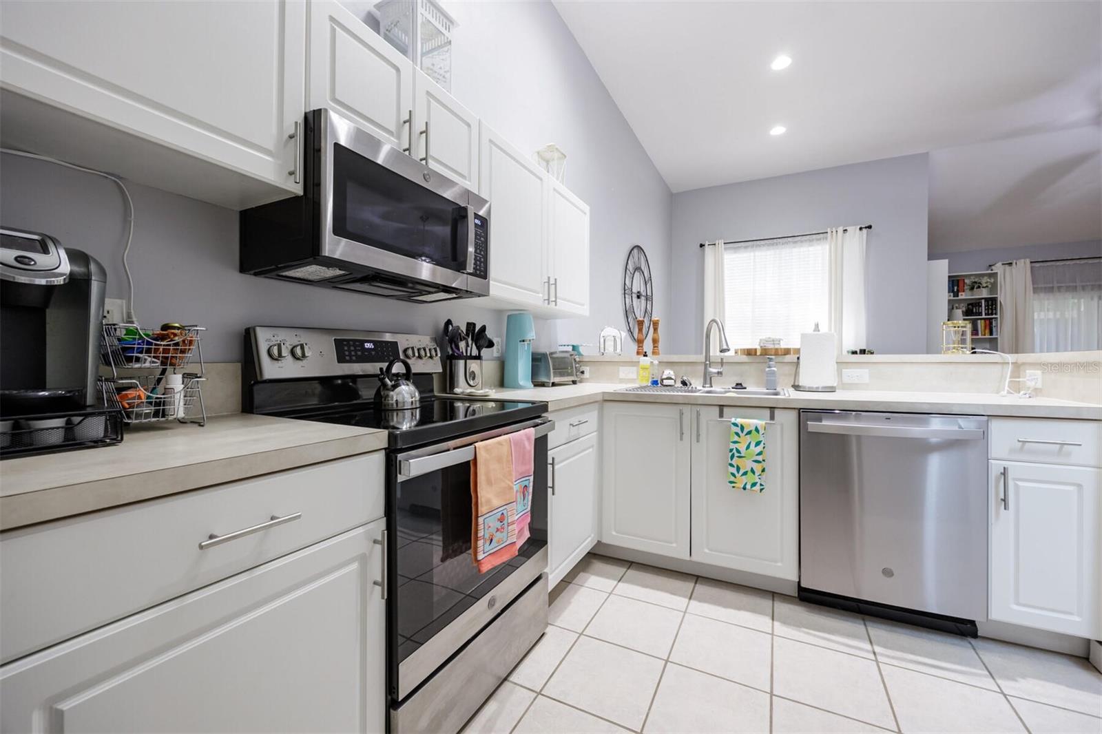 Image 9 of 54 For 13200 Newberry Road C13