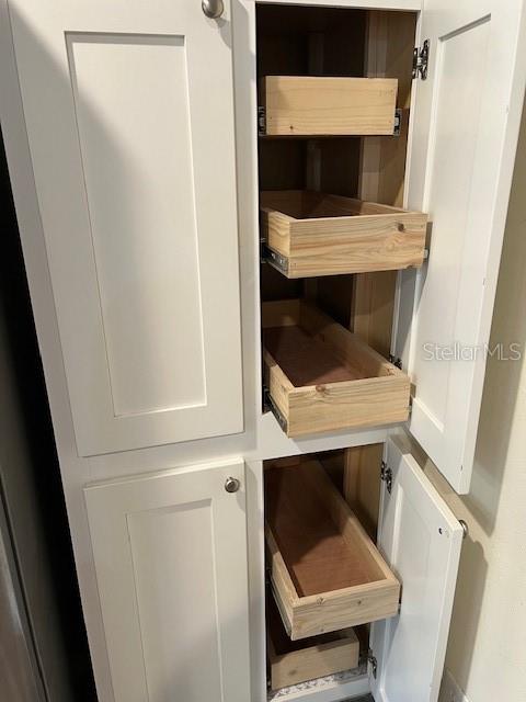 Image 11 of 51 For 6850 88 Lane