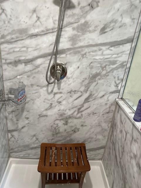 Image 38 of 51 For 6850 88 Lane