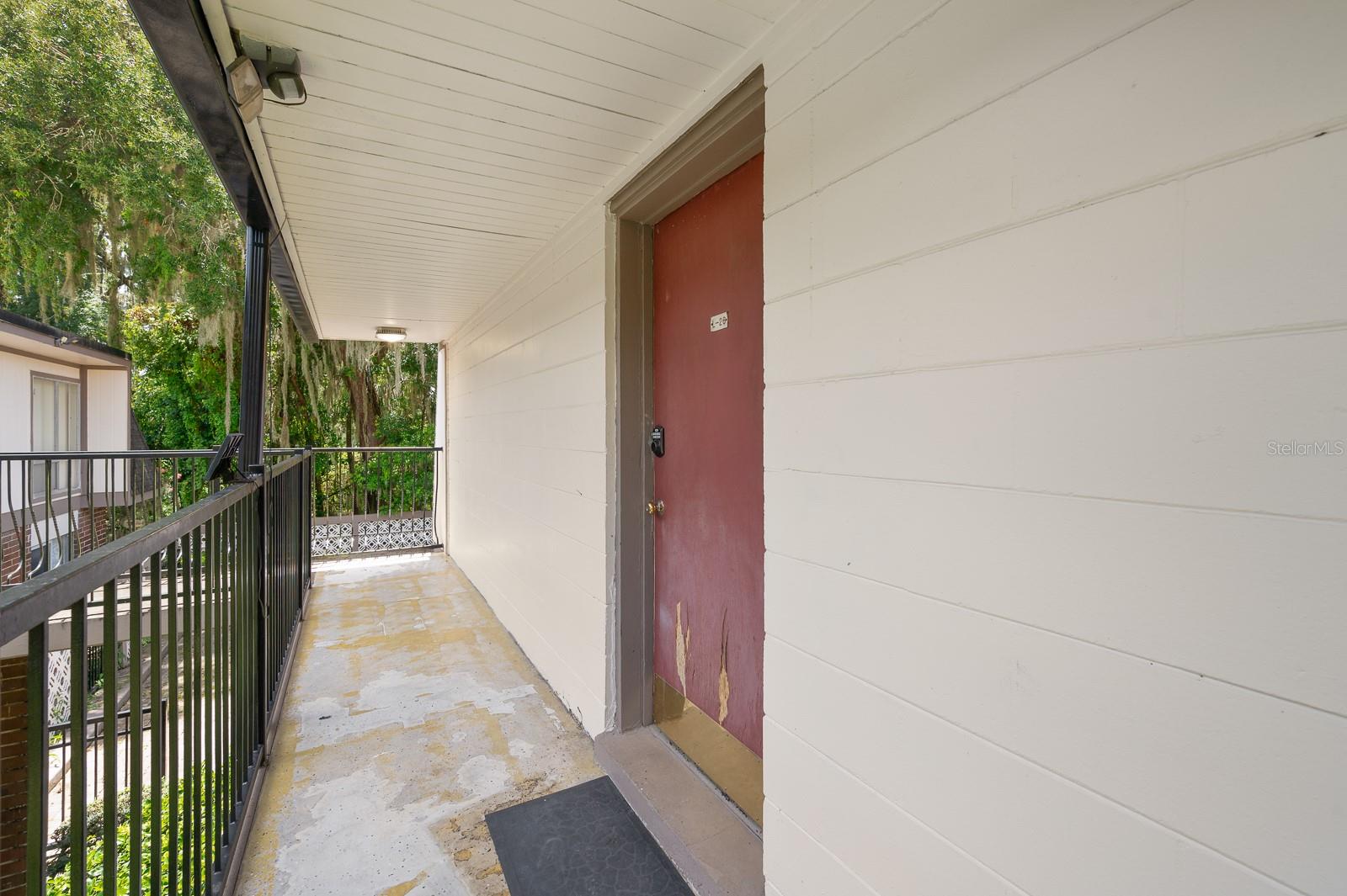 Image 4 of 24 For 1700 16th Court L26