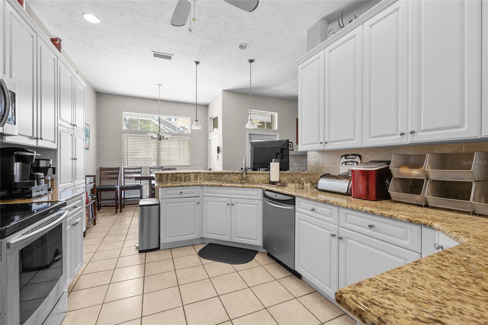 Image 10 of 29 For 7114 49th Street