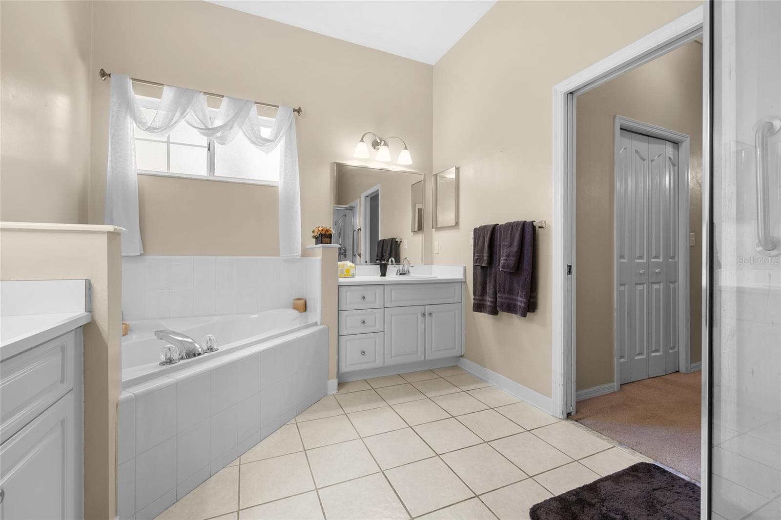 Image 22 of 29 For 7114 49th Street