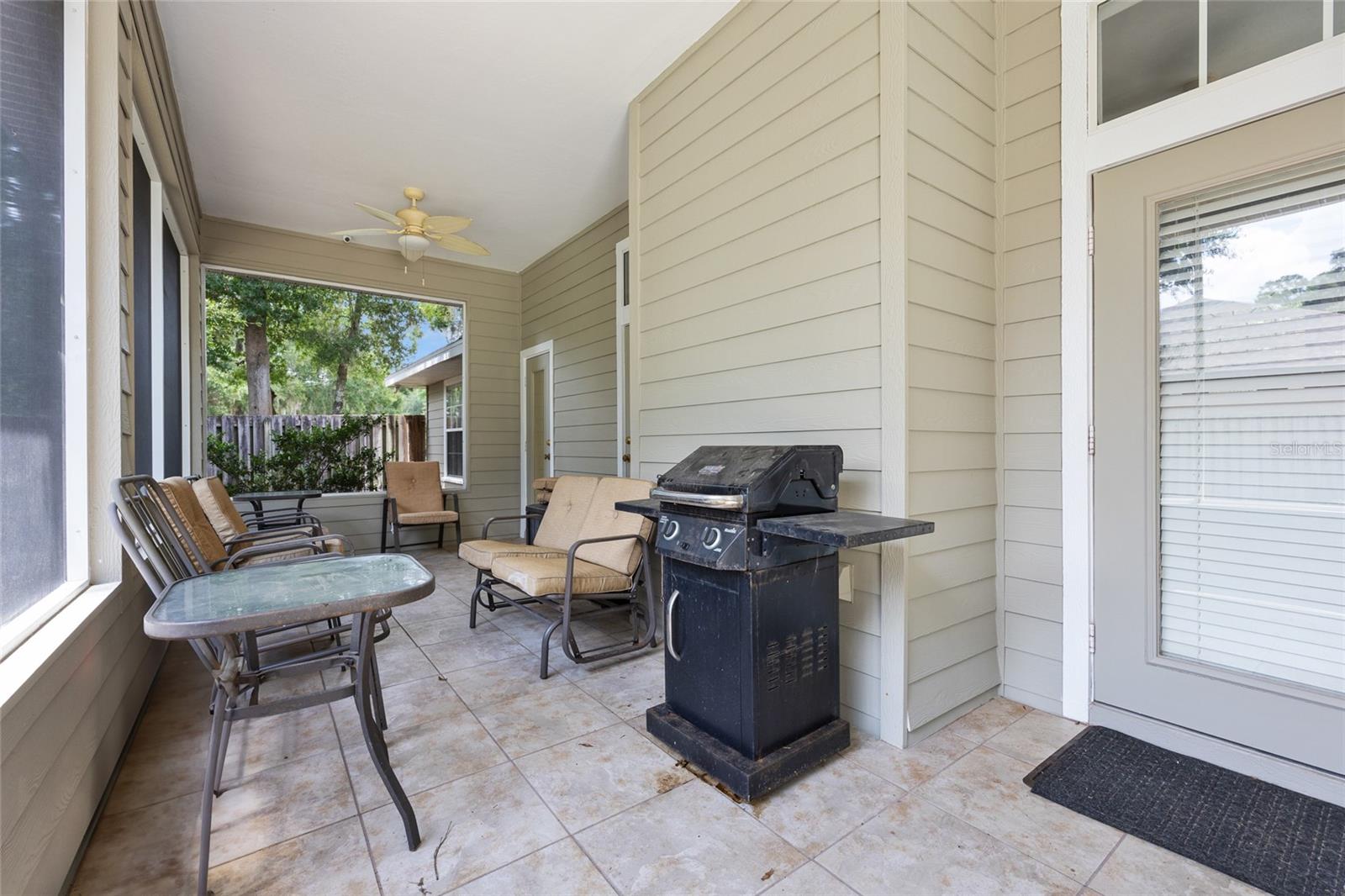 Image 23 of 29 For 7114 49th Street