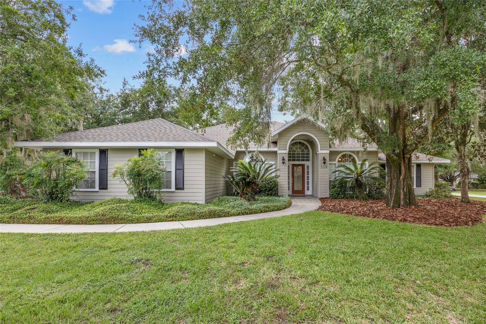 Image 3 of 29 For 7114 49th Street