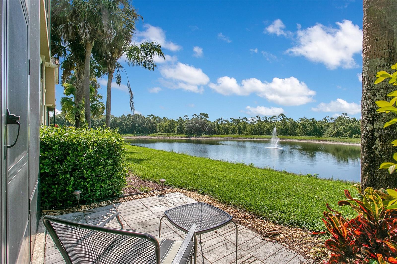 Image 21 of 27 For 2727 Oakwater Drive 124