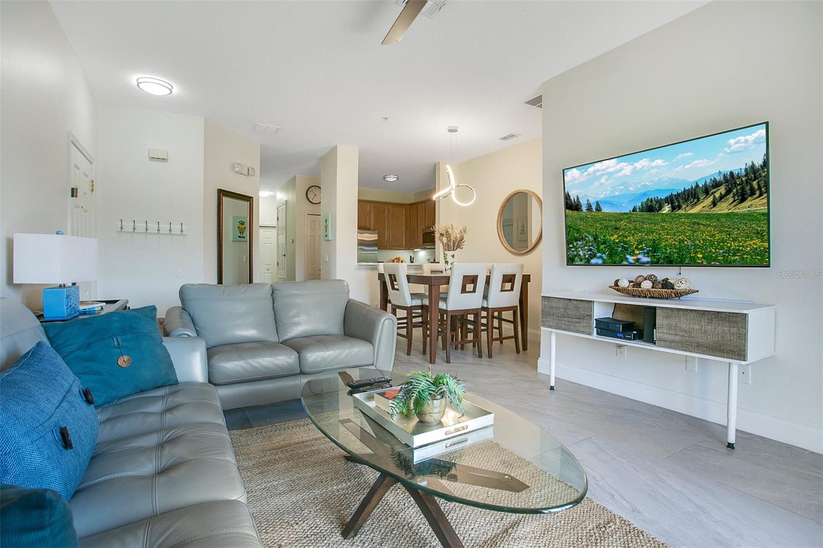 Image 3 of 27 For 2727 Oakwater Drive 124