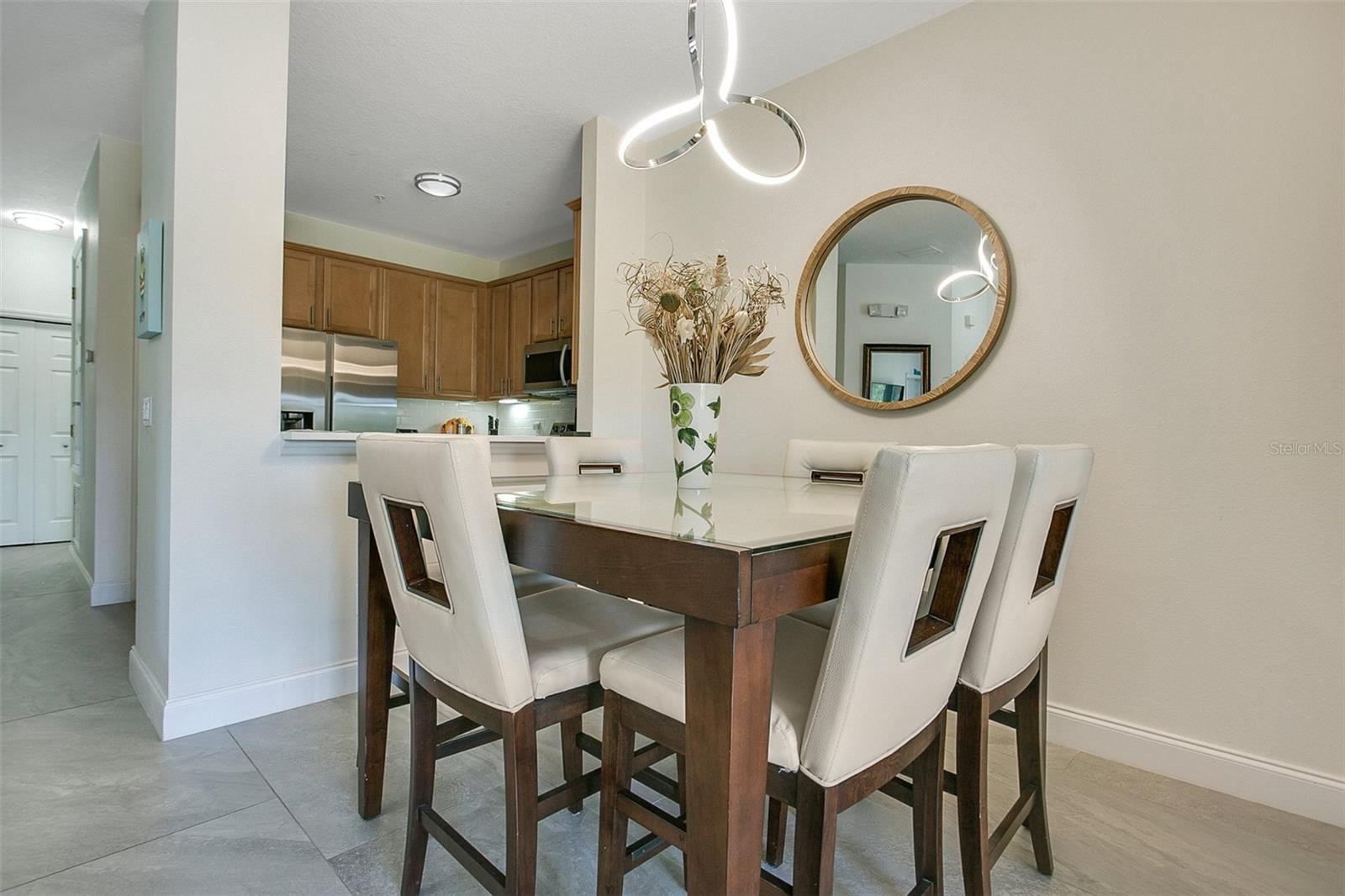 Image 7 of 27 For 2727 Oakwater Drive 124