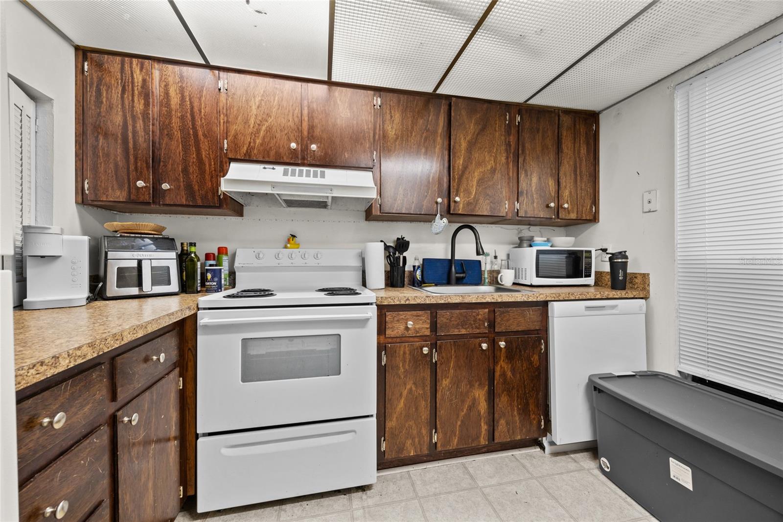 Image 8 of 13 For 713 75th Street 201