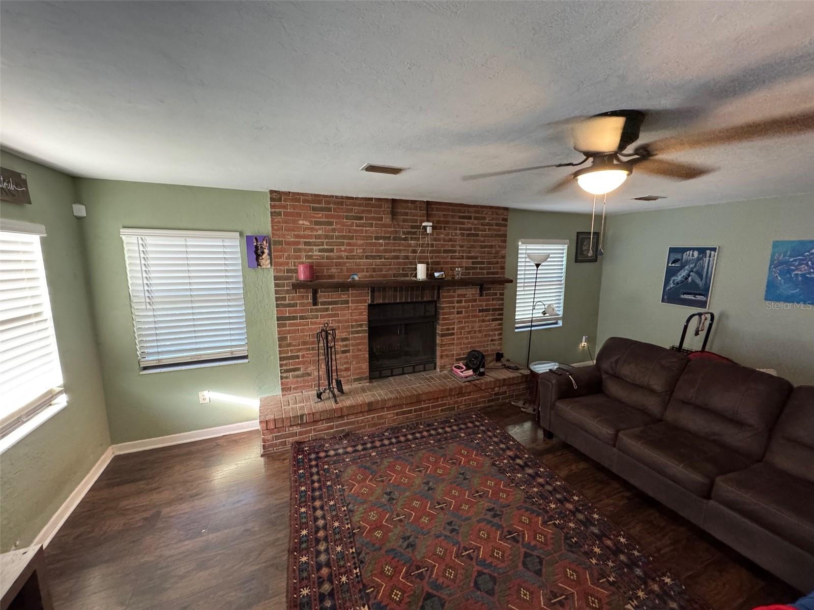 Image 5 of 16 For 4821 37th Drive