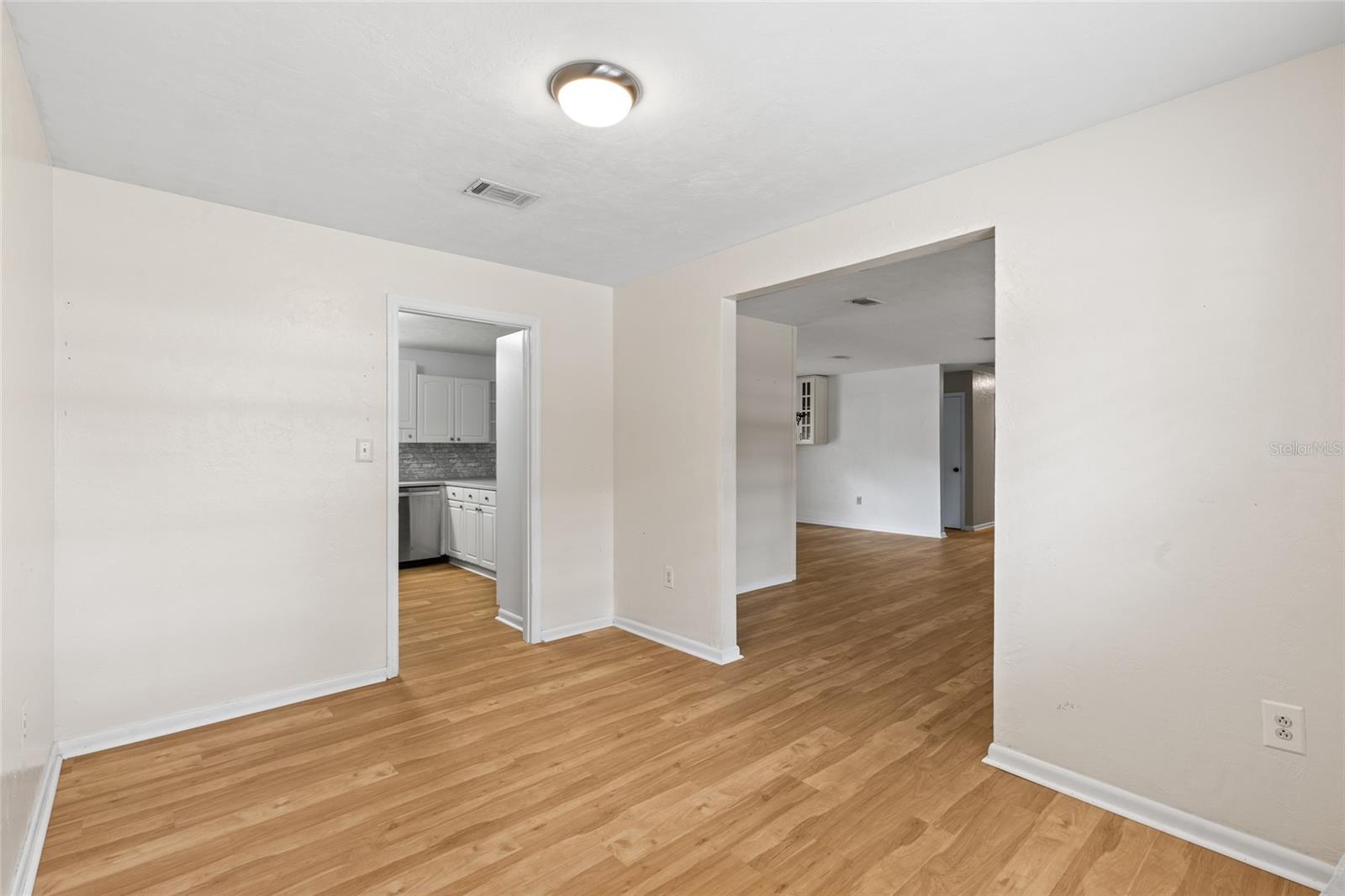 Image 13 of 36 For 501 52nd Terrace