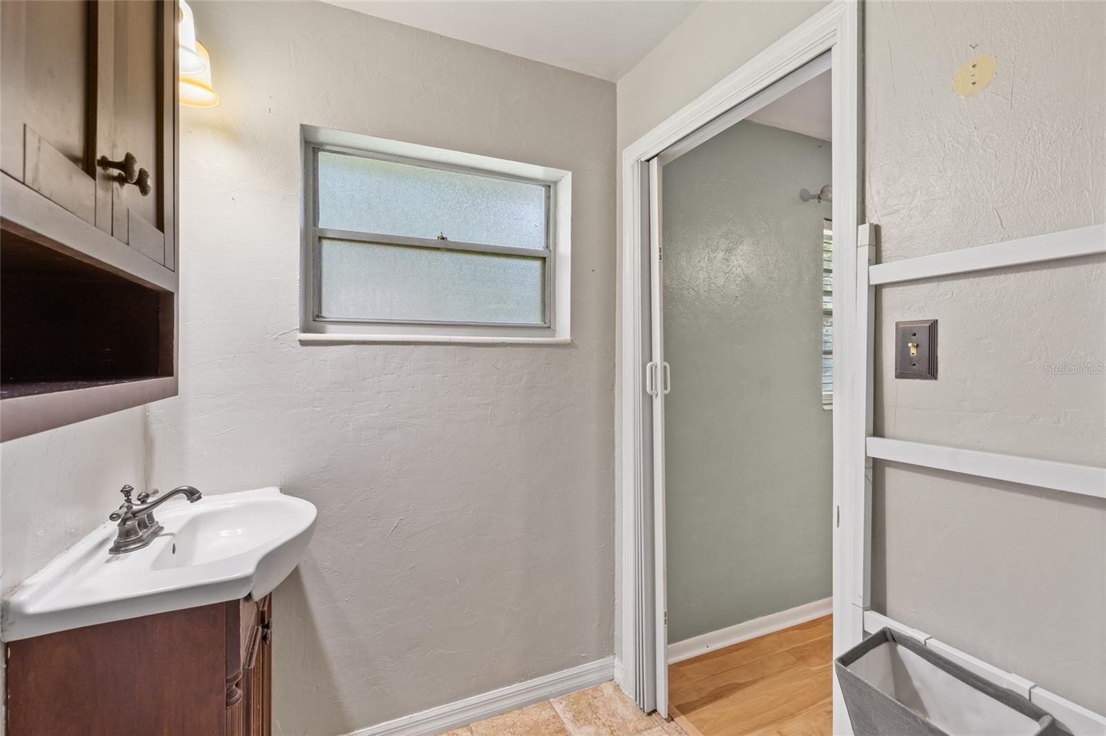 Image 20 of 36 For 501 52nd Terrace