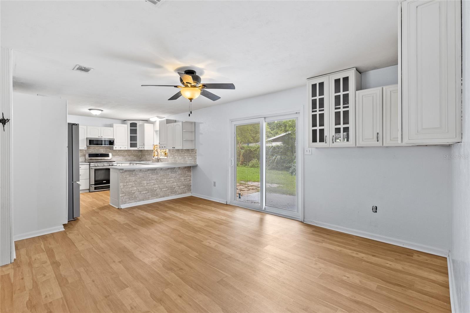 Image 7 of 36 For 501 52nd Terrace